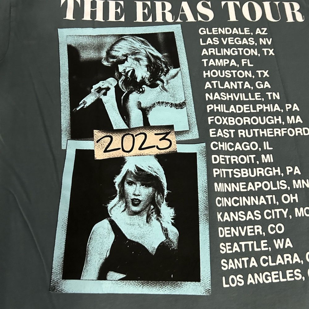 Taylor Swift The Eras Tour 1989 Album Shirt Short Sleeve Tee Shirt NEW Size L - Picture 4 of 7